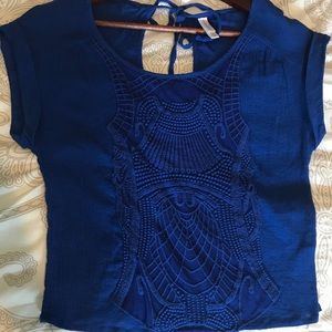 Blue xhilaration top